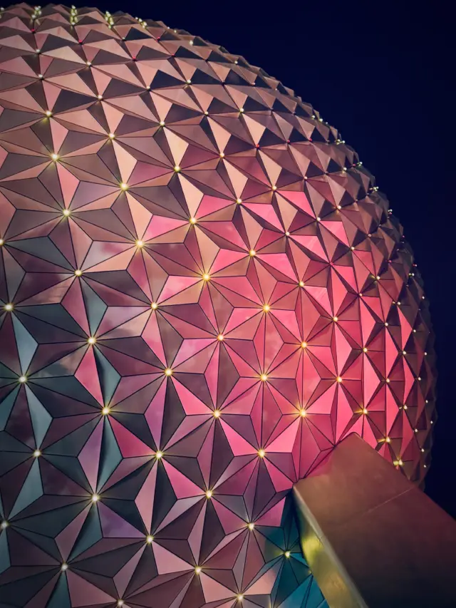 Highlights and artsy pics for the main grid feed from a birthday weekend at the Walt Disney World Resort. #disneyworld #epcot #geo82 #disneyadult #bday